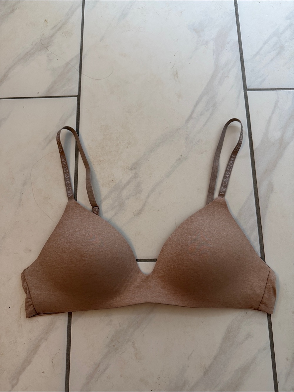 Victoria's Secret nude Seamless T-Shirt Bra